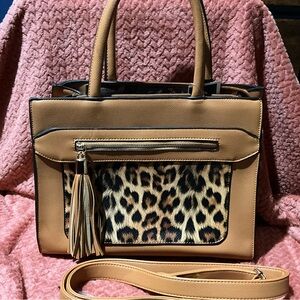 Satchel vegan leather leopard and tan bag with so many compartments
